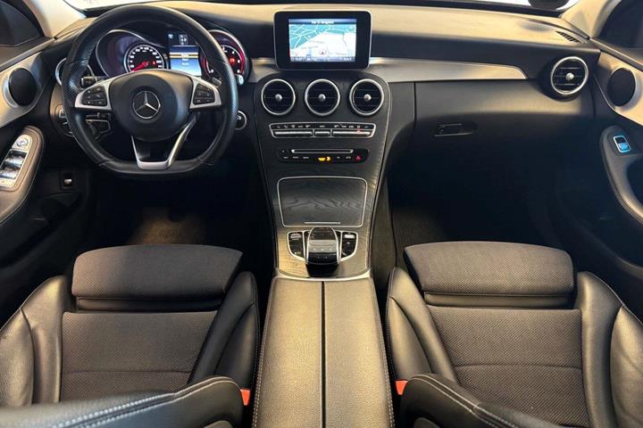 Sort Mercedes C220 d fra 2018