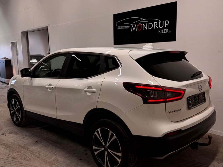 Nissan Qashqai 1,3 Dig-T 140 N-Connecta