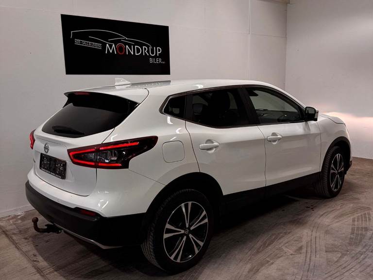 Nissan Qashqai 1,3 Dig-T 140 N-Connecta