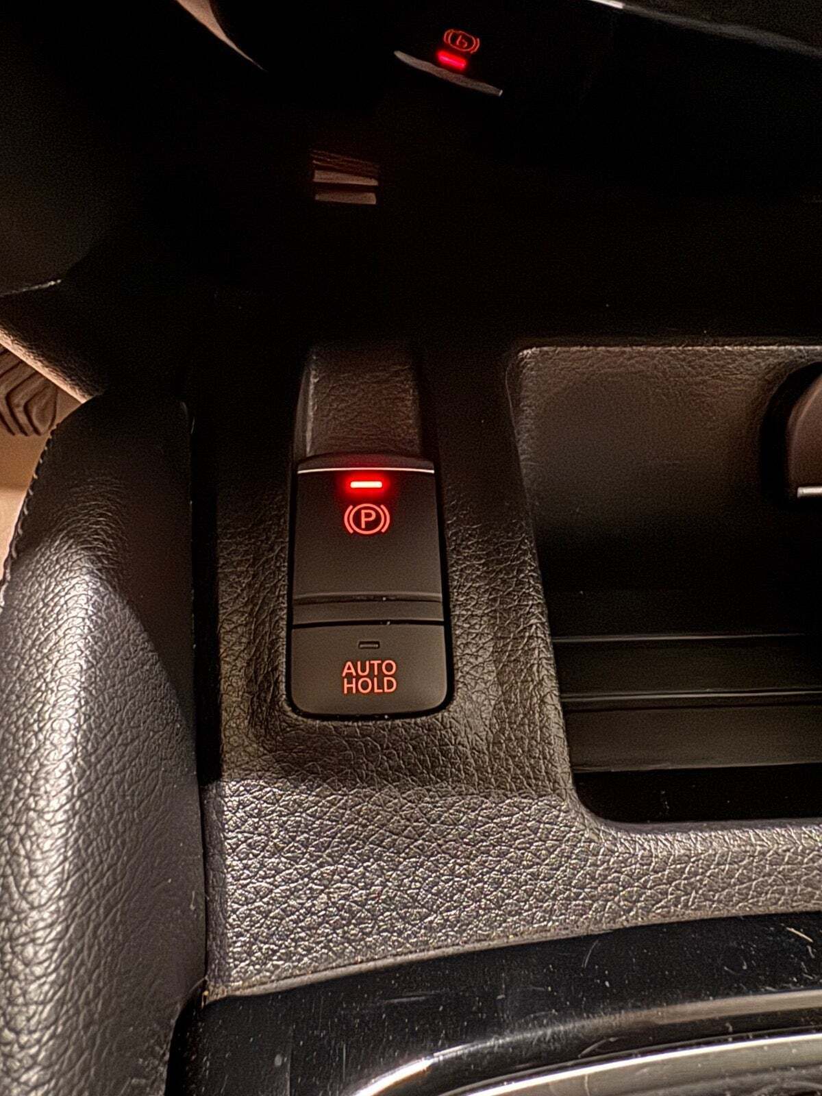 Hvid Nissan Qashqai fra 2020