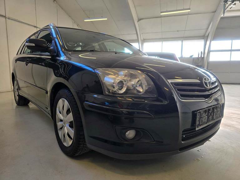 Toyota Avensis 1,8 VVT-i Elegance stc.