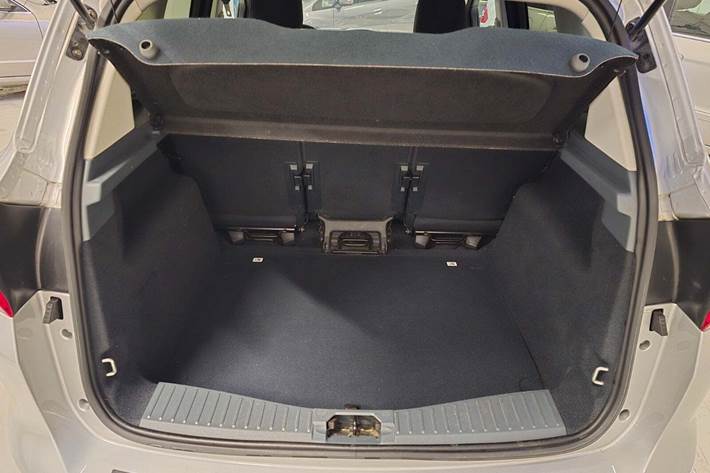 Sølv Ford C-MAX fra 2015