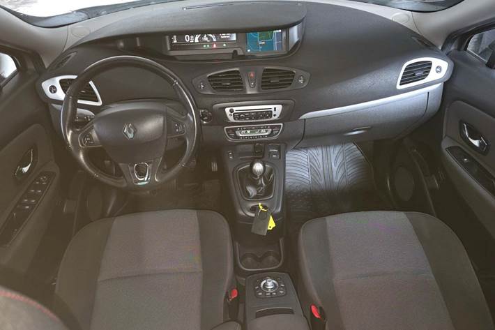 undefined Renault Scenic III fra 2013