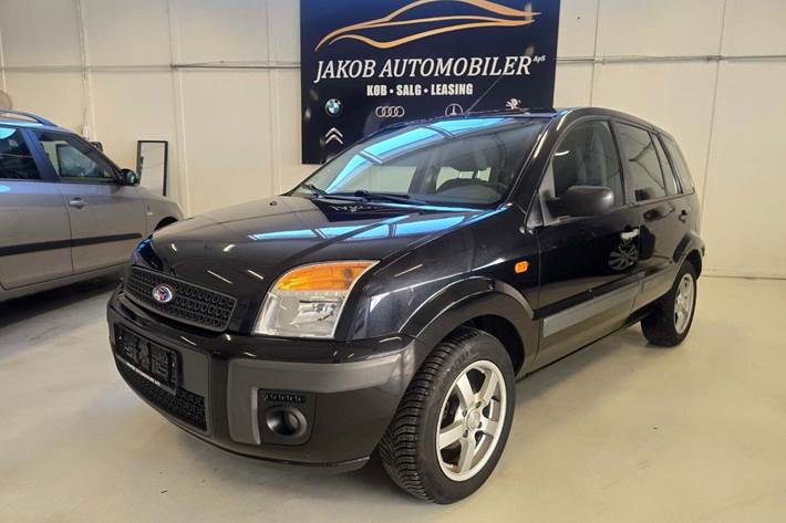 Sort Ford Fusion fra 2008