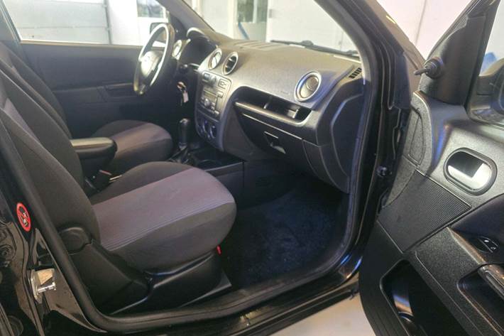 Sort Ford Fusion fra 2008