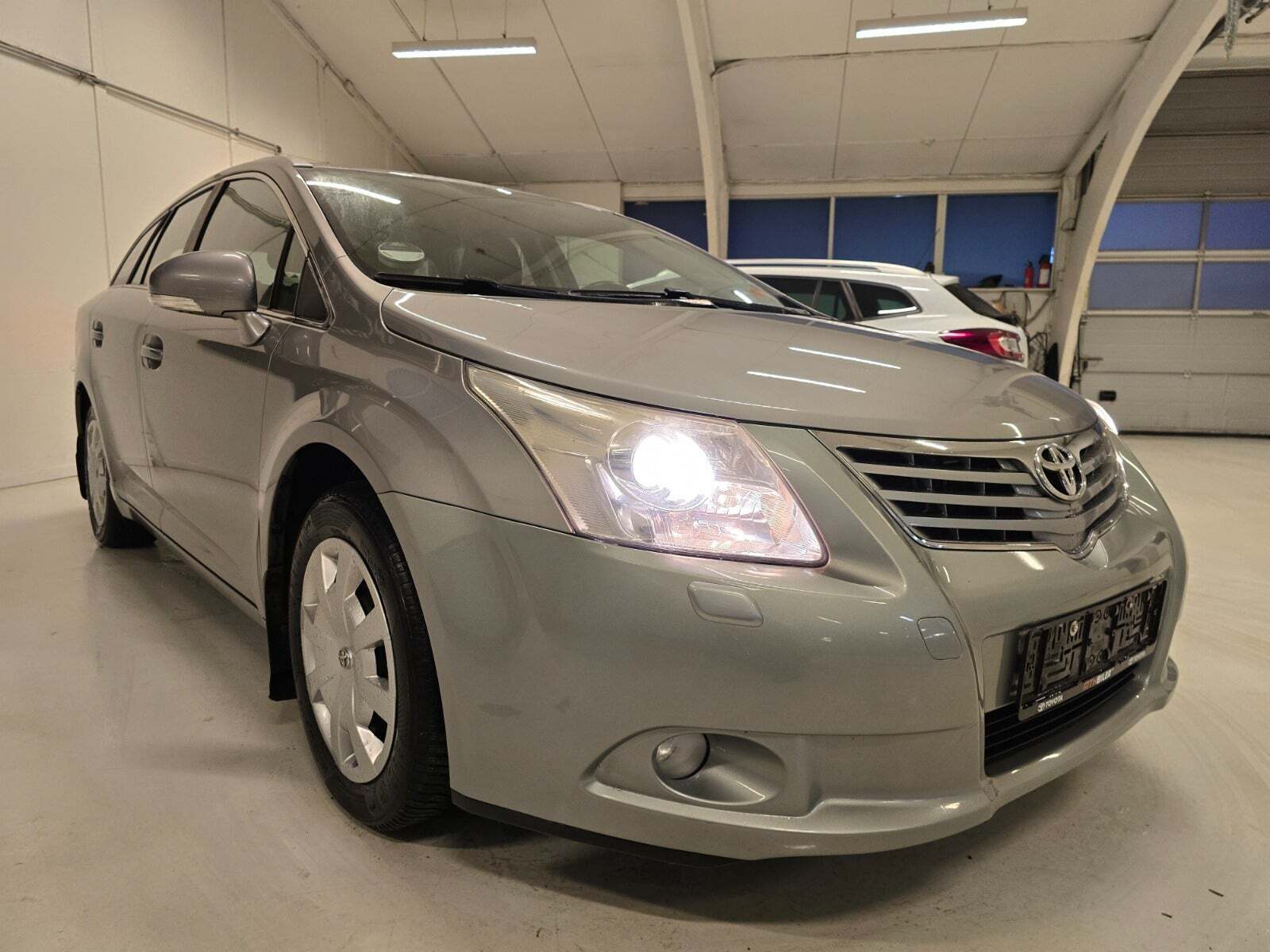 Toyota Avensis 1,6 VVT-i T1 stc.
