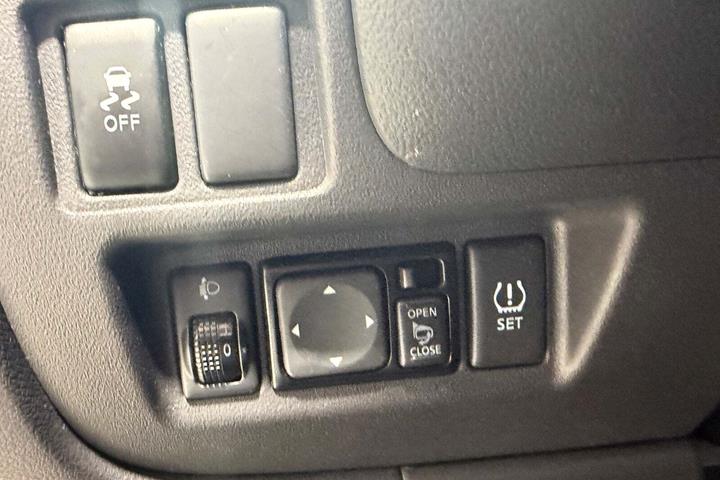 Sort Nissan Micra fra 2013