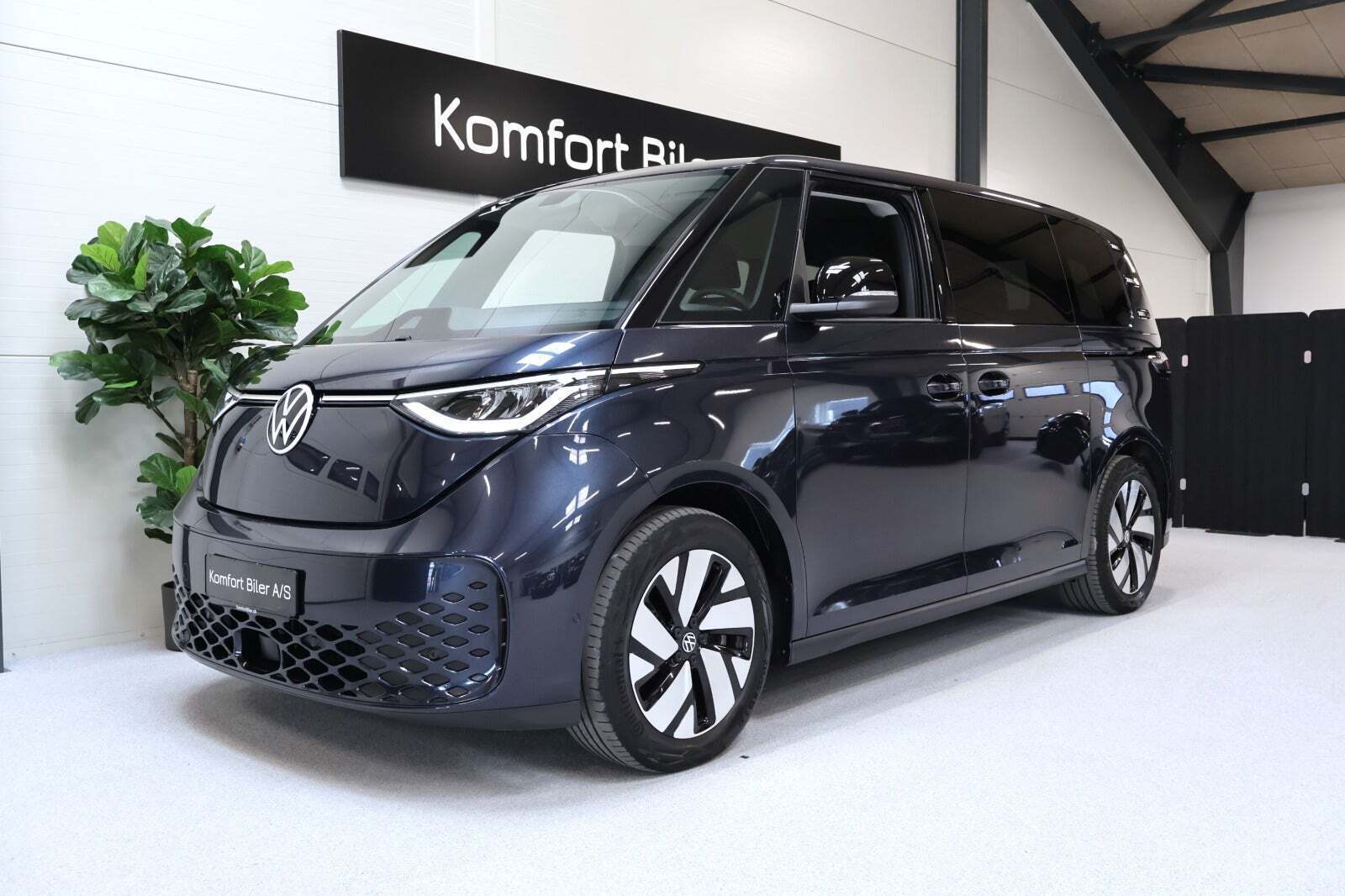 VW ID.Buzz 77 Life SWB