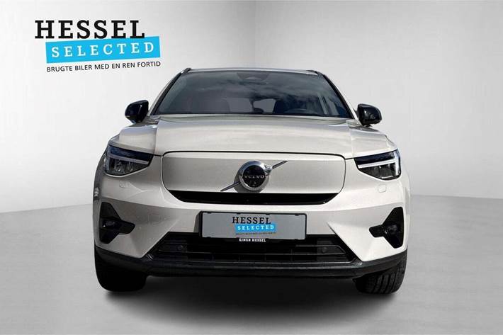 Brun Volvo EX40 fra 2025