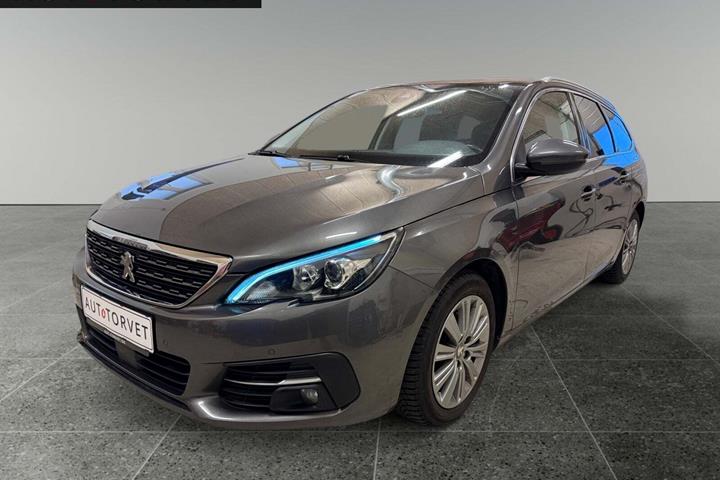 Grå Peugeot 308 fra 2019 set udefra