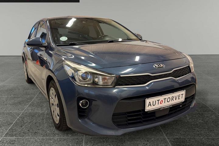 Blå Kia Rio fra 2017
