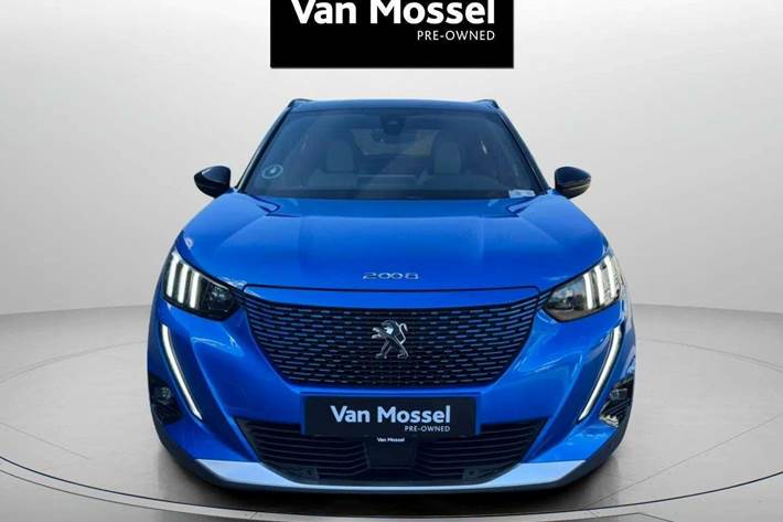 Blå Peugeot e-2008 fra 2020
