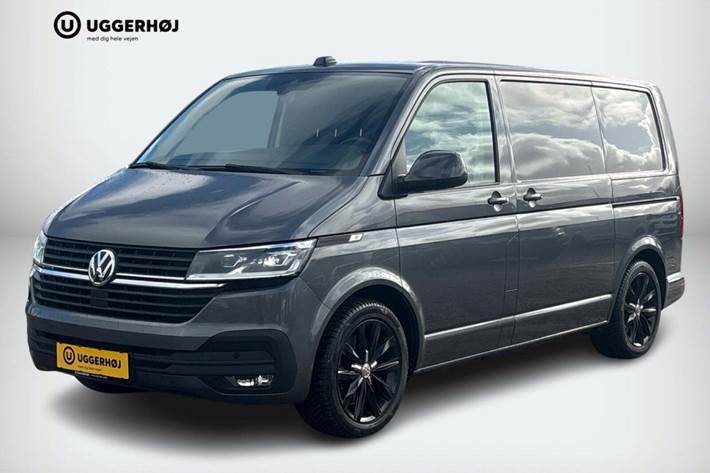 Grå VW Transporter fra 2022