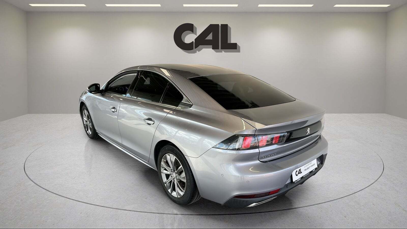 Sølv Peugeot 508 fra 2019