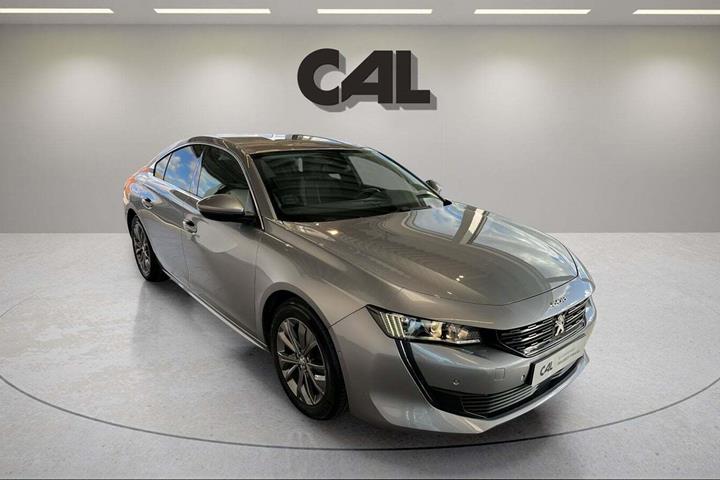 Sølv Peugeot 508 fra 2019