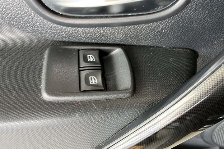 Grå Dacia Sandero fra 2020