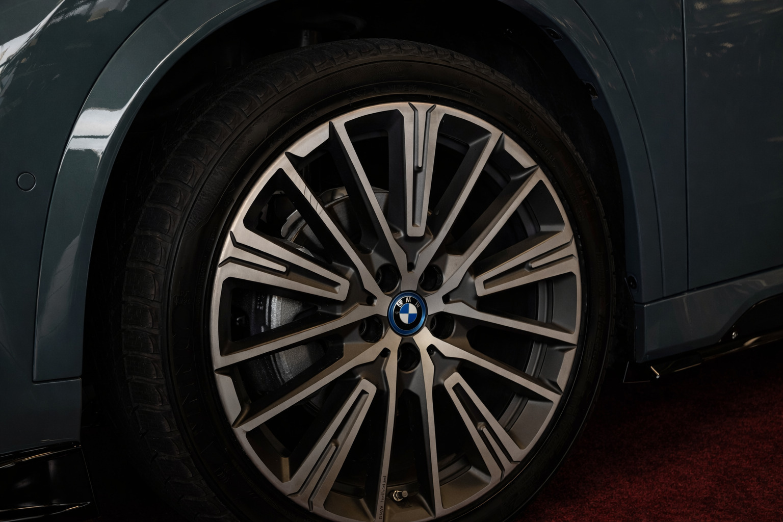 BMW iX1 eDrive20 Fully Charged M-Sport