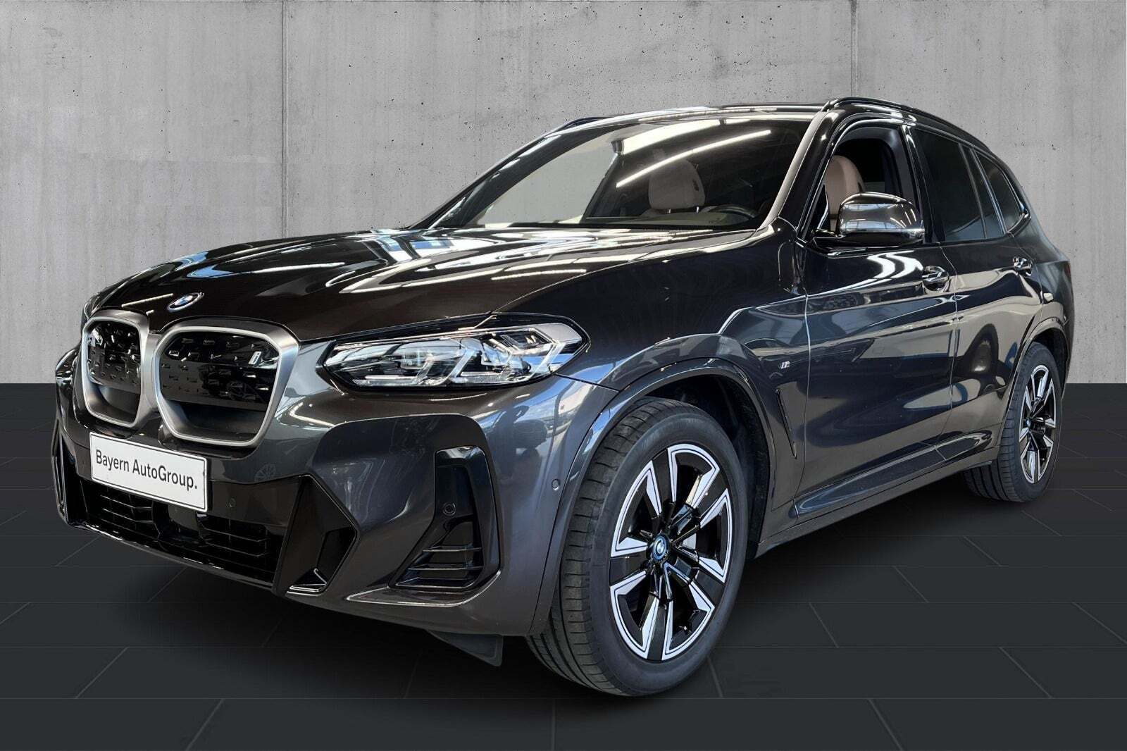 BMW iX3 Charged M-Sport