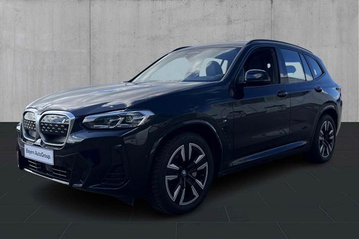 Sort BMW iX3 fra 2024