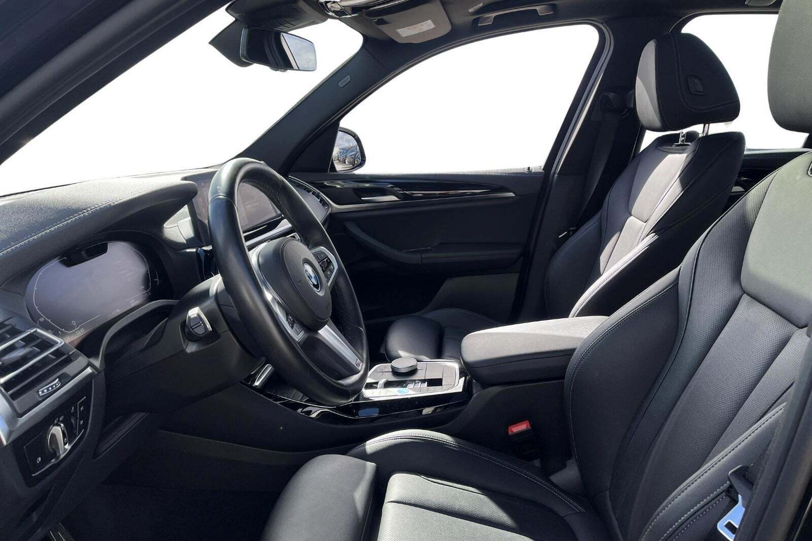 BMW iX3 Charged M-Sport