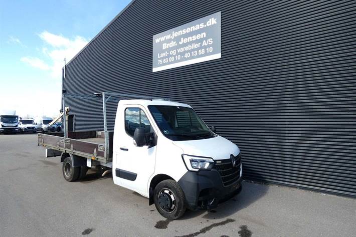 Hvid Renault Master IV T35 fra 2020
