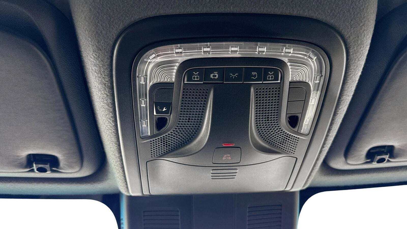 Hvid Mercedes Sprinter 317 fra 2023