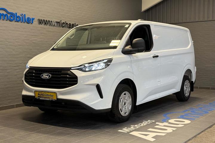 Hvid Ford Transit Custom 320 L1 fra 2026 set udefra