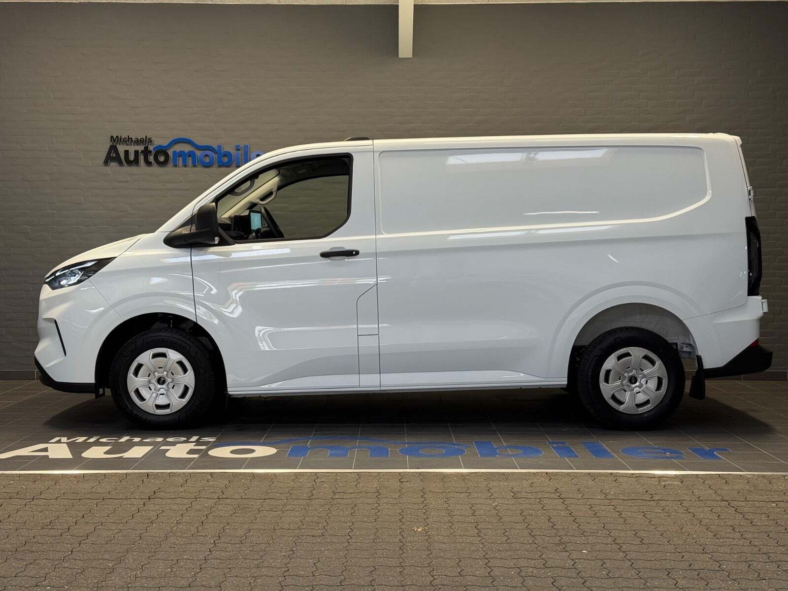 Ford Transit Custom 320 L1 2,0 EcoBlue Trend aut.