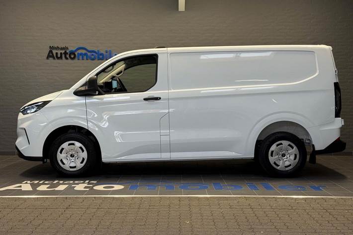 Hvid Ford Transit Custom 320 L1 fra 2026