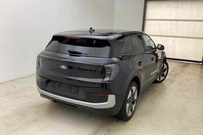 Sort Ford Explorer fra 2024