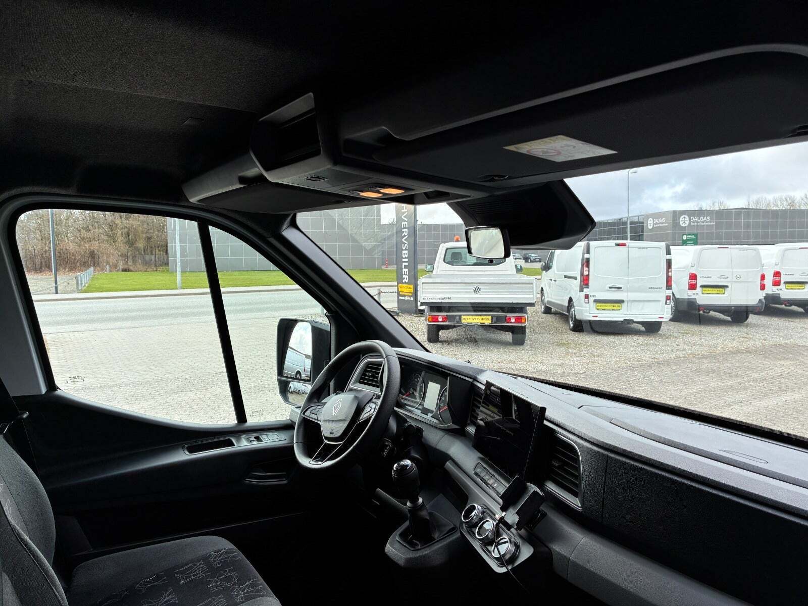 Hvid Renault Master V T35 fra 2025