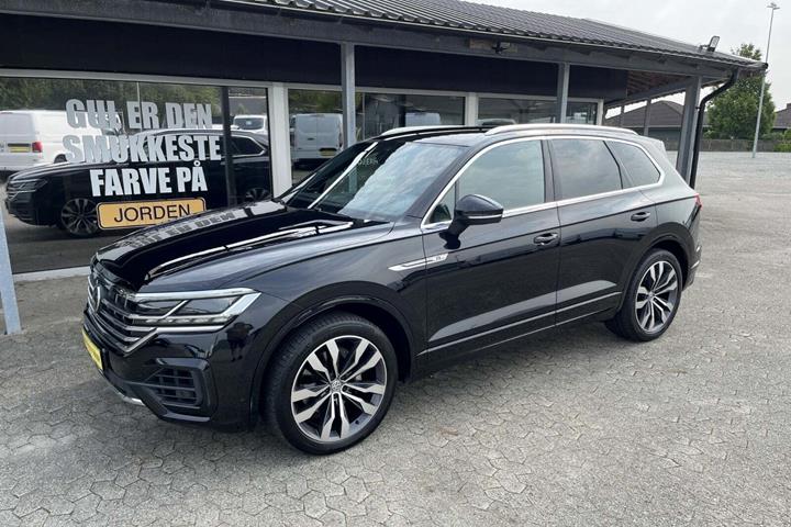 Sort VW Touareg fra 2020