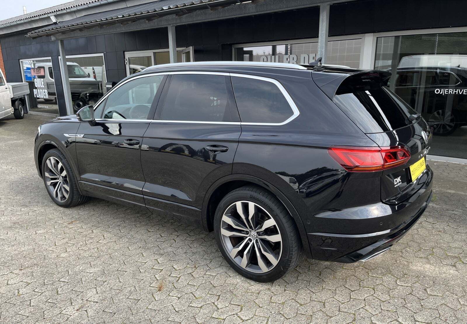 VW Touareg 3,0 TDi 286 R-line aut. 4Motion Van