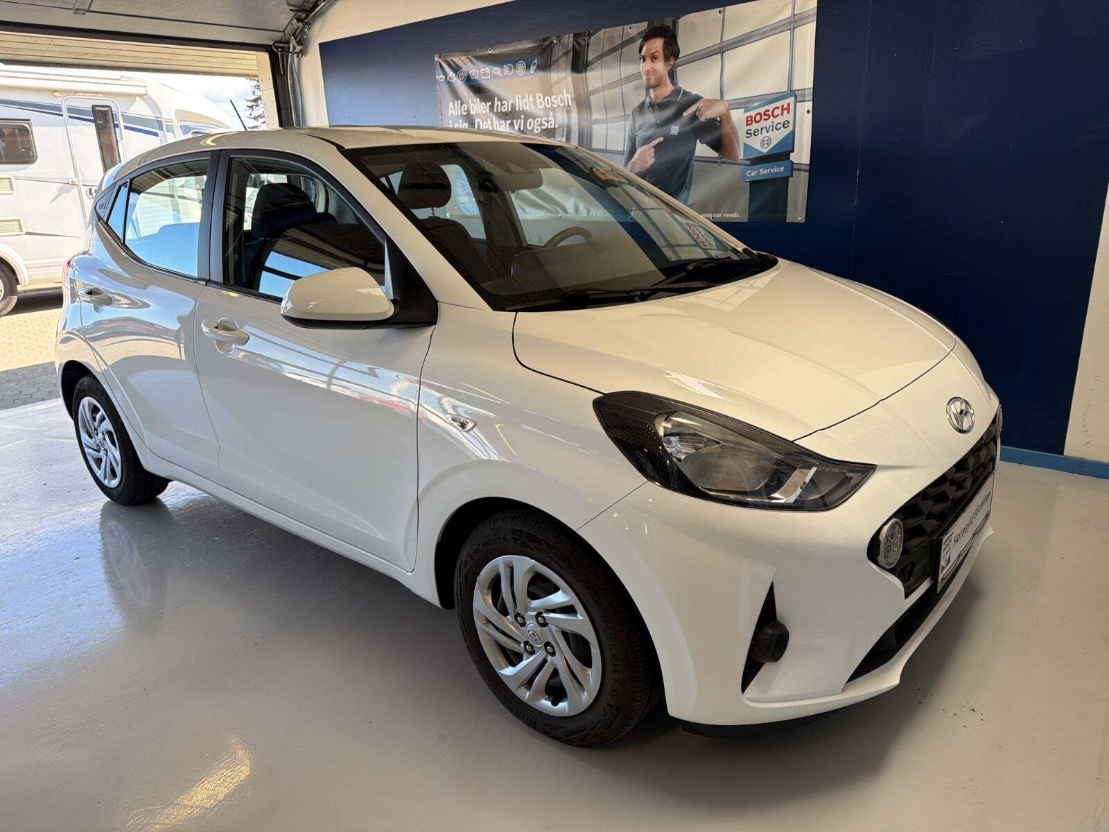 Hvid Hyundai i10 fra 2020