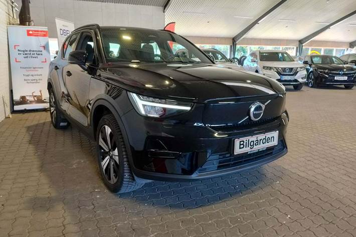 Sort Volvo XC40 fra 2023