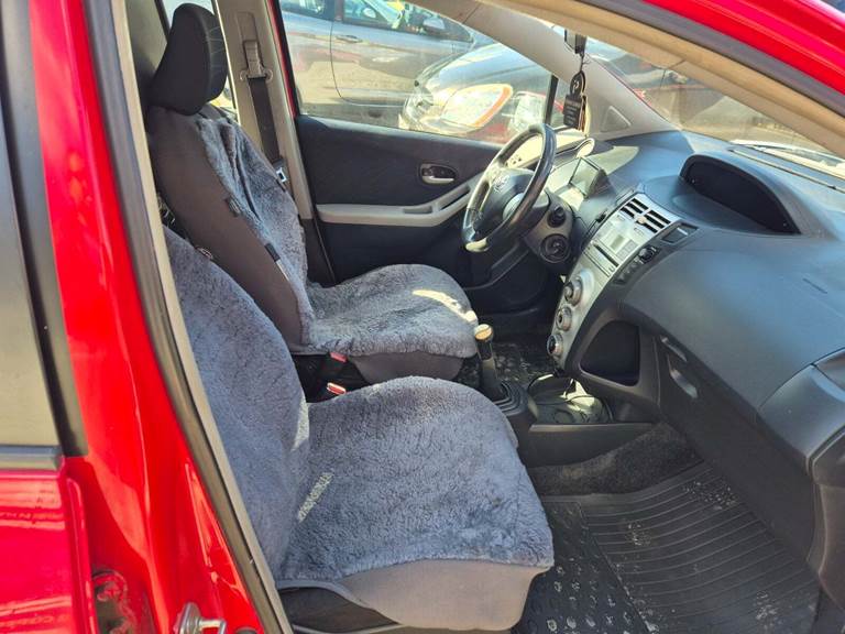 Toyota Yaris 1,3 Luna Van