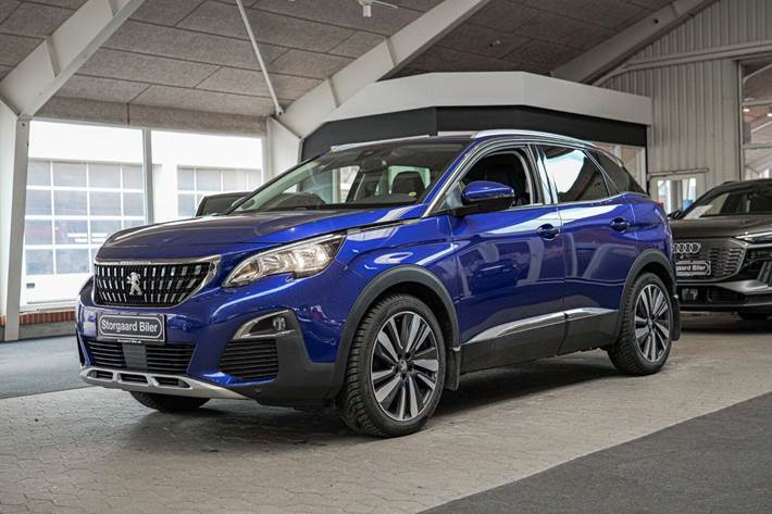Blå Peugeot 3008 fra 2019