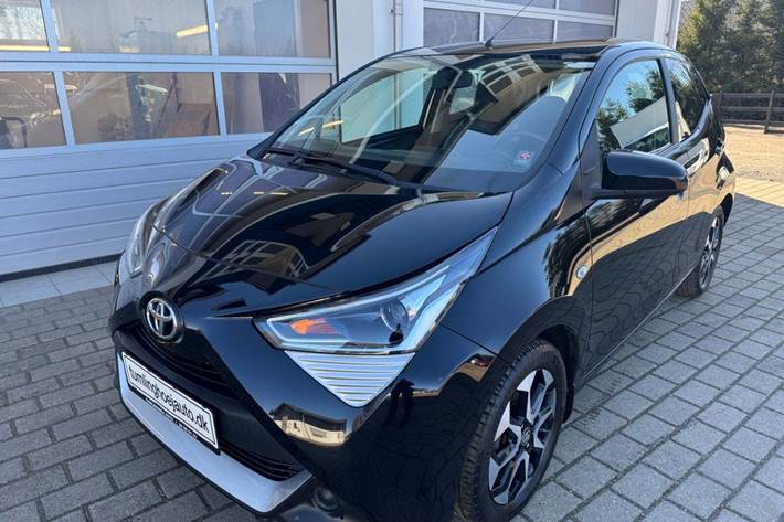 Sort Toyota Aygo fra 2018