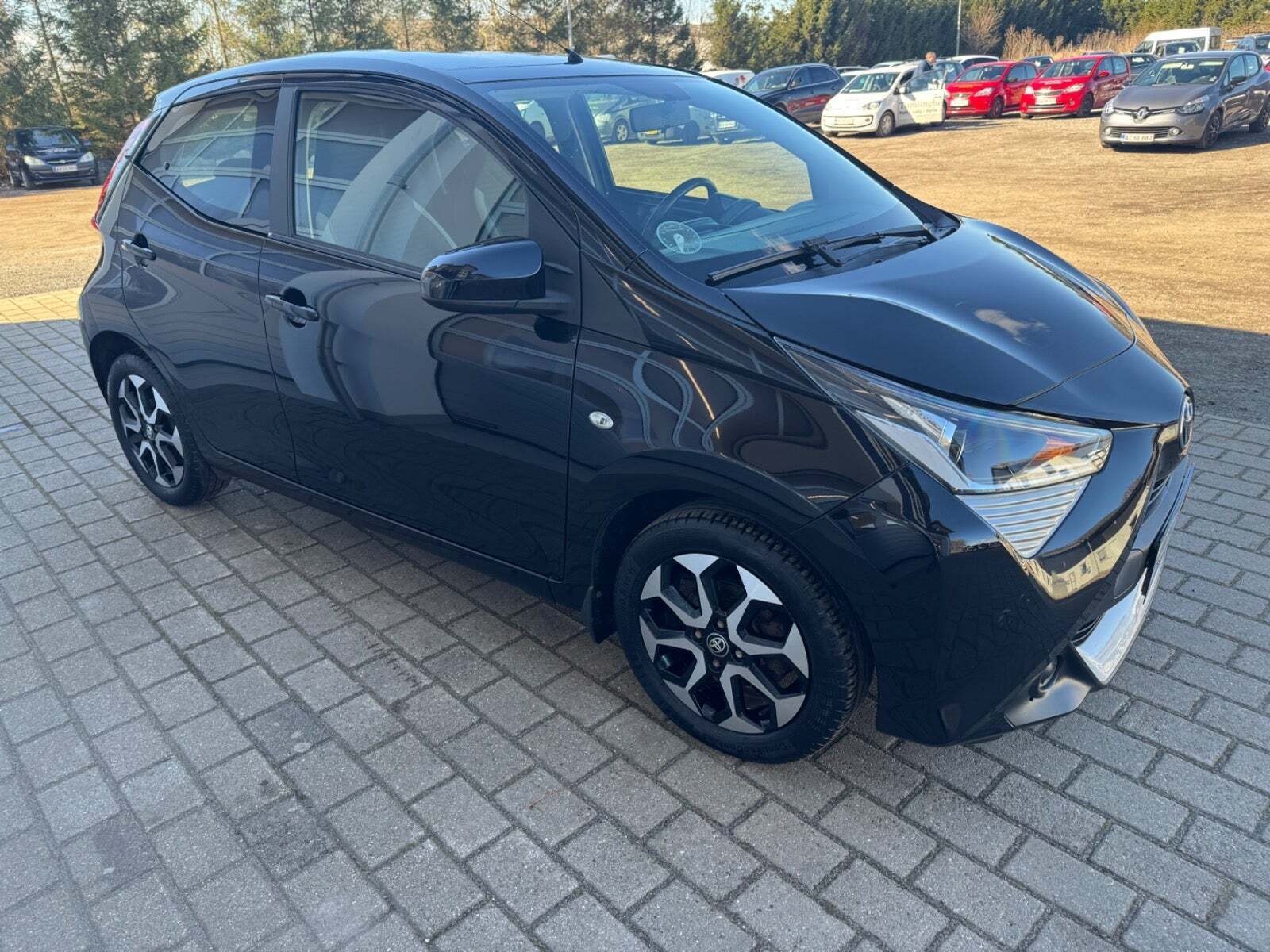 Sort Toyota Aygo fra 2018