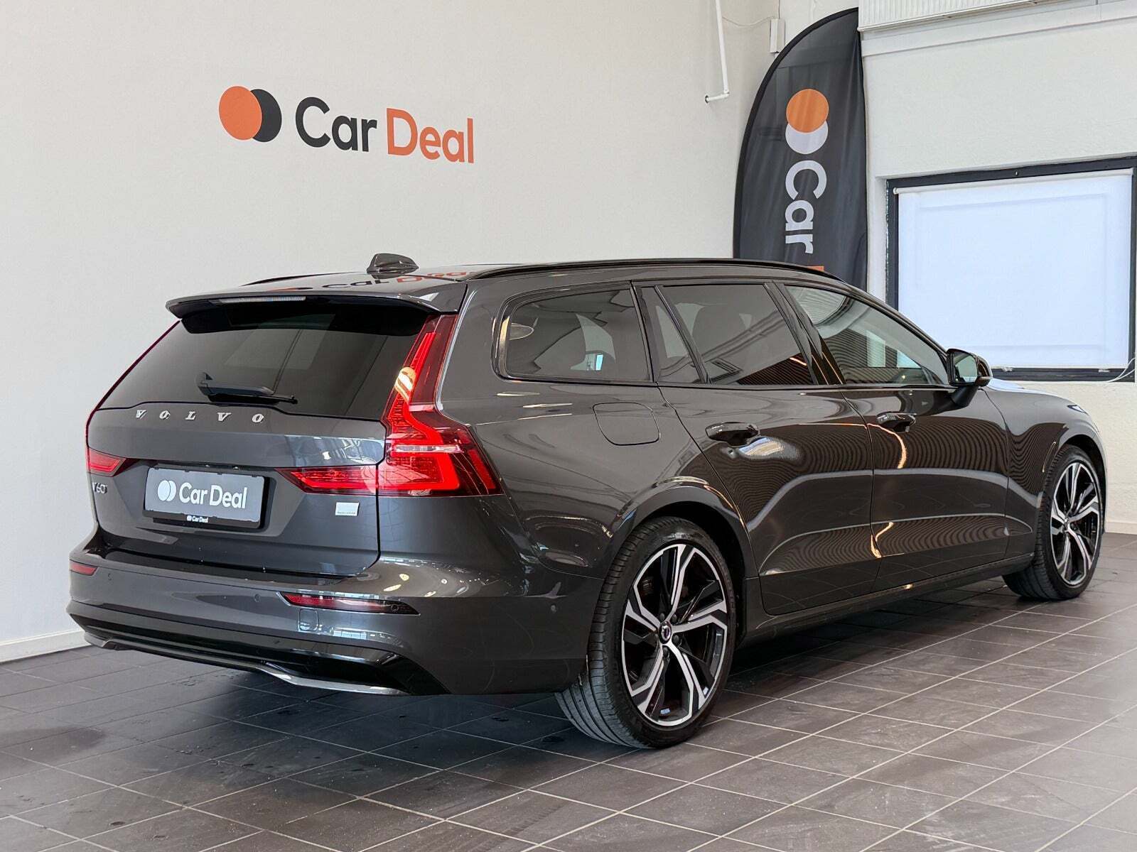 Volvo V60 2,0 T6 ReCharge Ultimate Dark aut. AWD