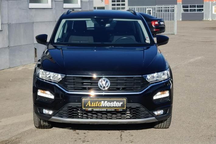 Grå VW T-Roc fra 2018