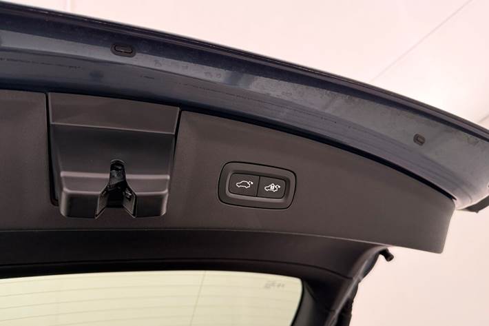 Blå Polestar 2 fra 2020