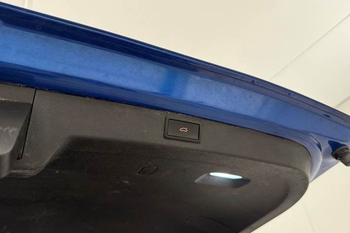 Blå Skoda Enyaq fra 2022