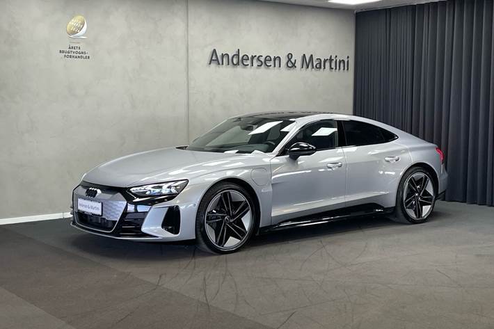 Grå Audi e-tron GT fra 2022