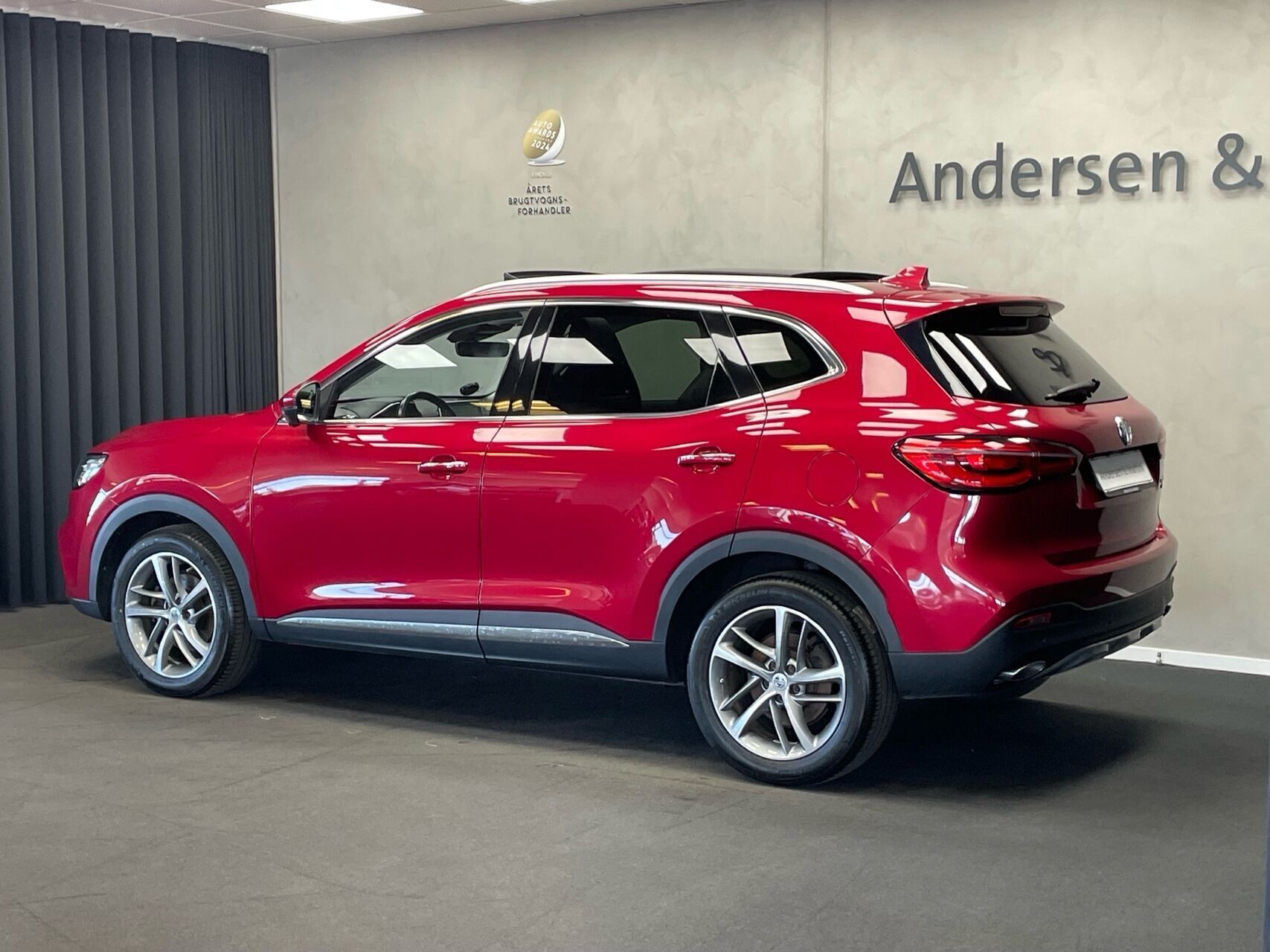 Rød MG EHS fra 2021