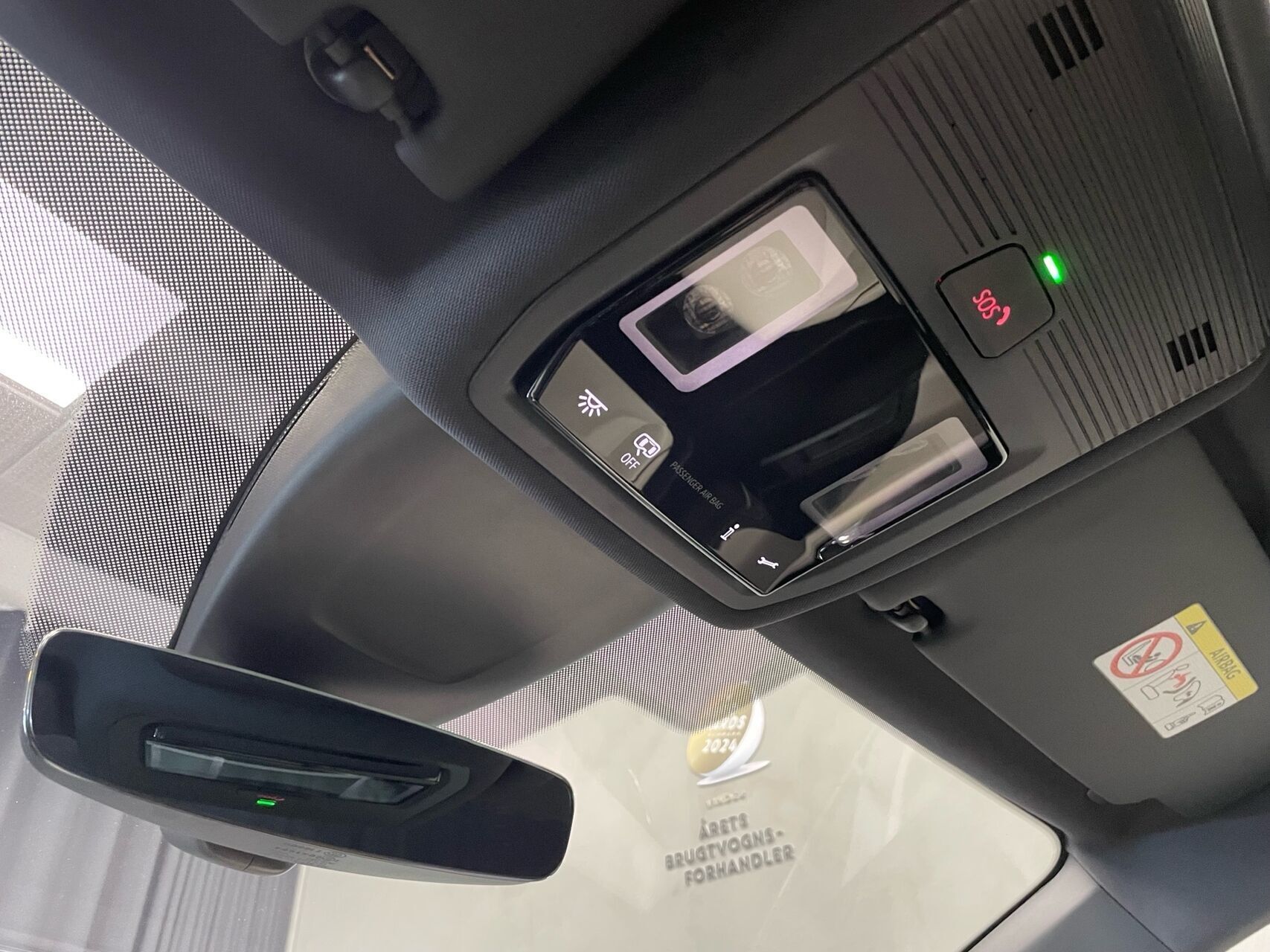 Grå Skoda Enyaq fra 2024