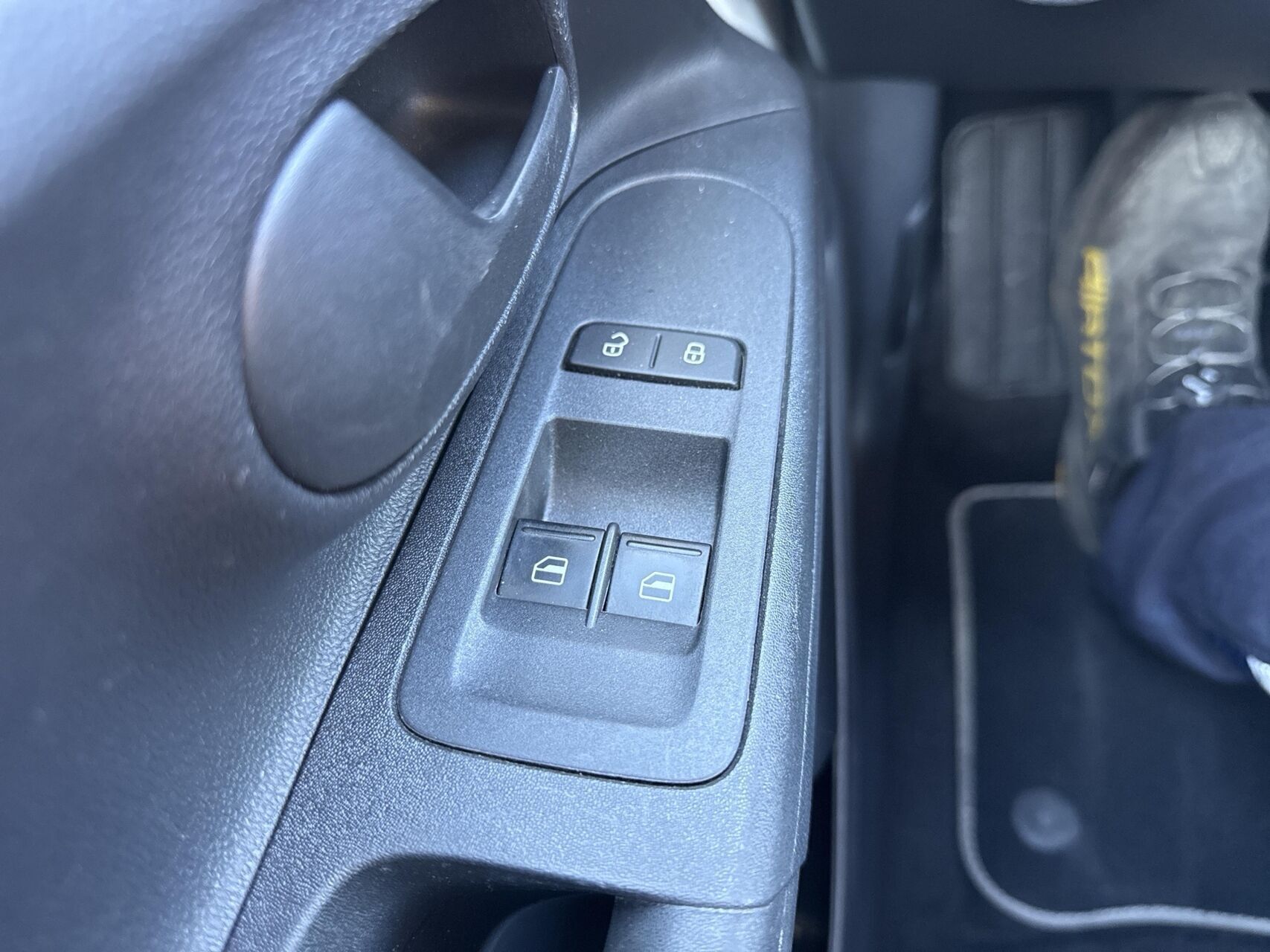 Hvid VW e-up fra 2022