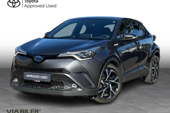 Grå Toyota C-HR fra 2019 set udefra