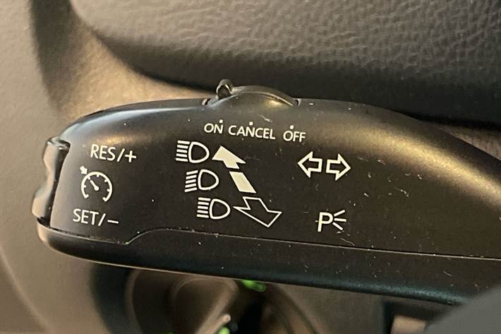 Blå Skoda Fabia fra 2013