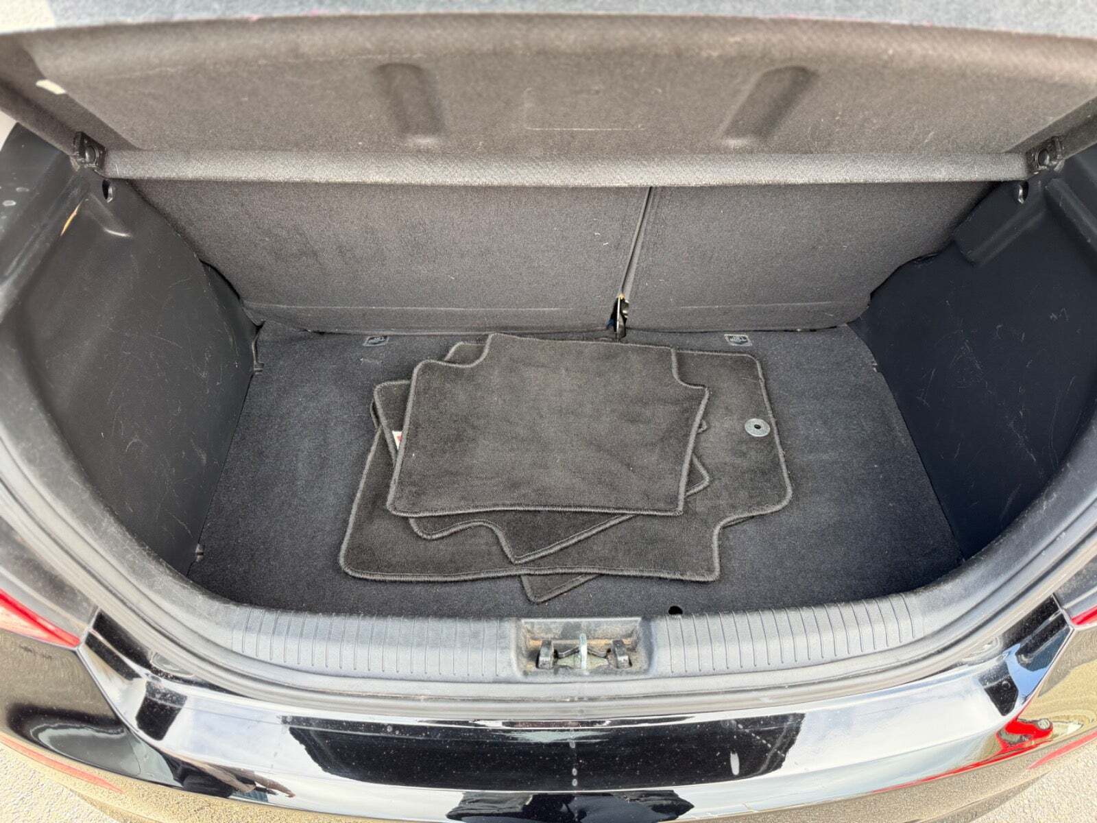 Grøn Hyundai i20 fra 2014